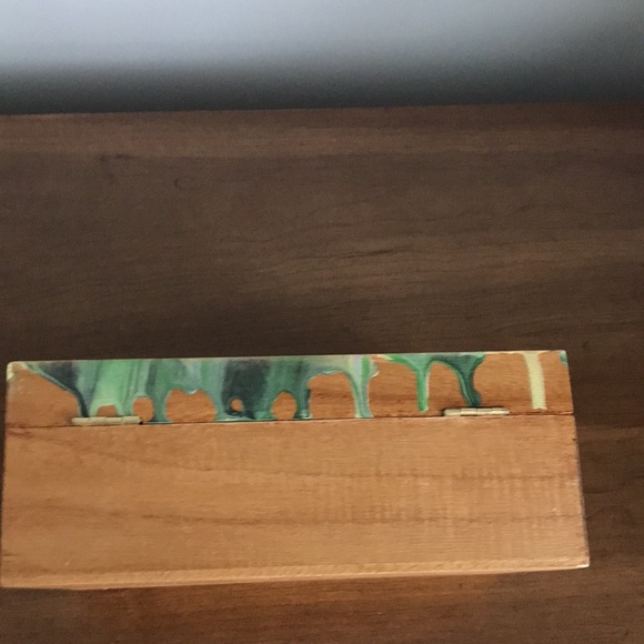 Wooden handcrafted fluid flow box - Picture 10 of 13